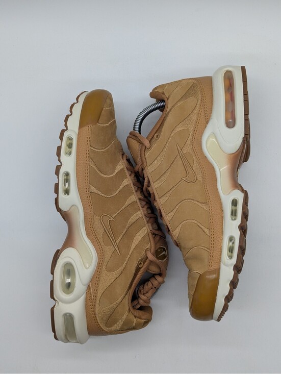 Nike Air Max Plus TN Flax Sail White AH9697-201 Mens Size 8.5 / Womens 10 Shoes